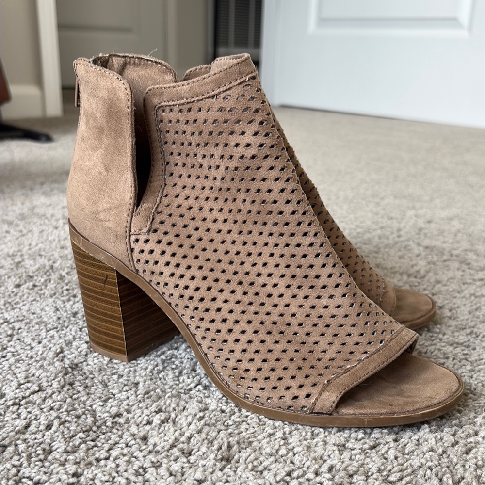 Shoe Dazzle Tan Heeled Boots with Peep-Toe Design